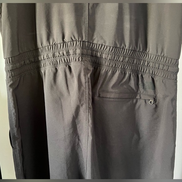 Women's The North Face Never Stop Wearing Jumpsuit size M - Picture 2 of 5
